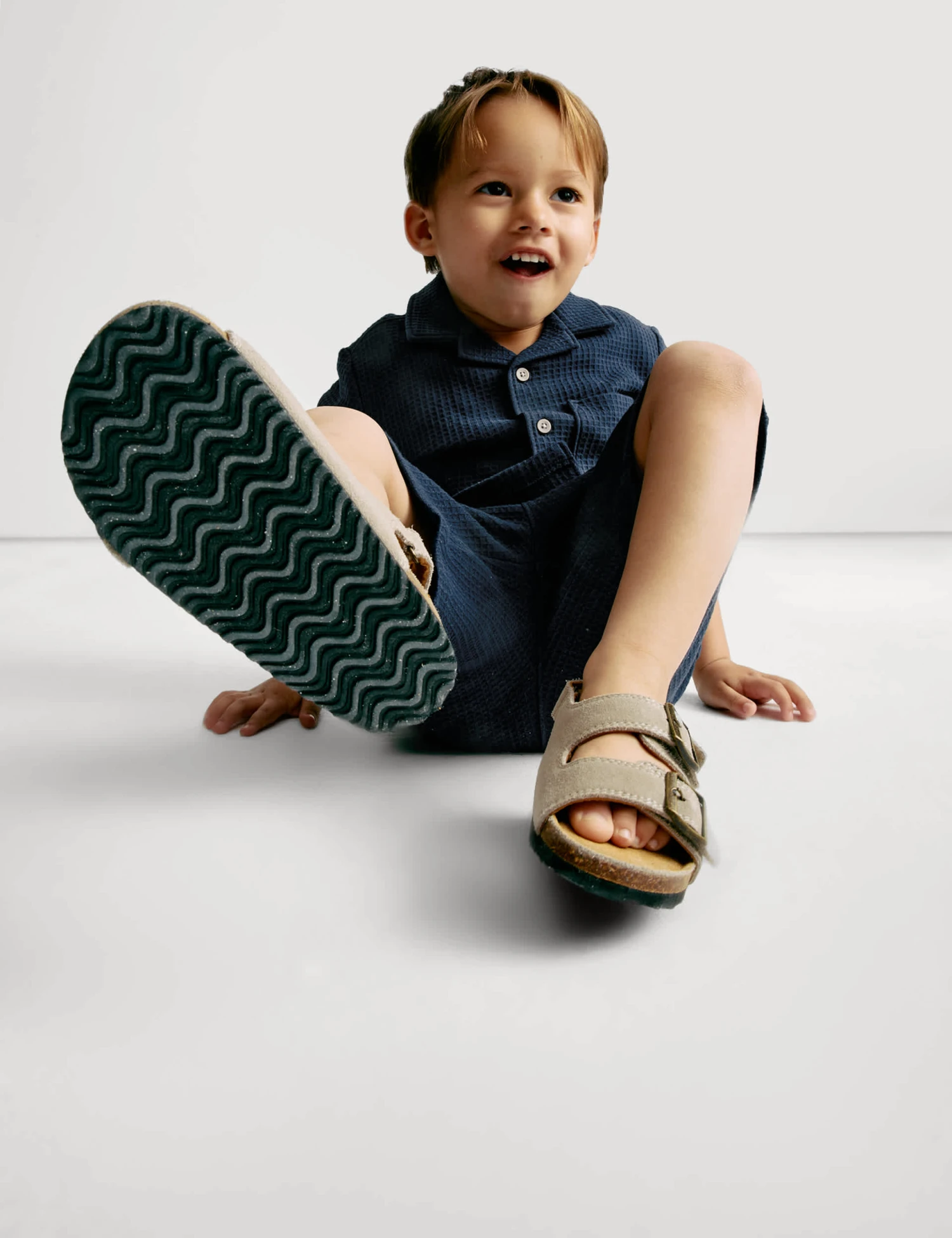 2pc Pure Cotton Waffle Shirt And Short Set (2-8 Yrs) 8 2pc Pure Cotton Waffle Shirt And Short Set (2-8 Yrs) - Image 6