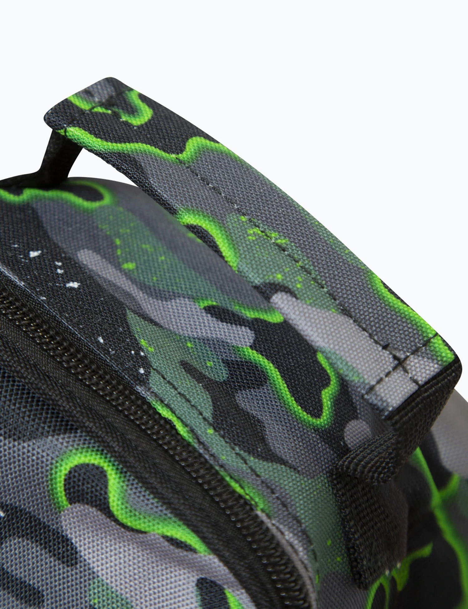 HYPE Kids' Glow Camouflage Print Lunch Box 9 HYPE Kids' Glow Camouflage Print Lunch Box - Image 7