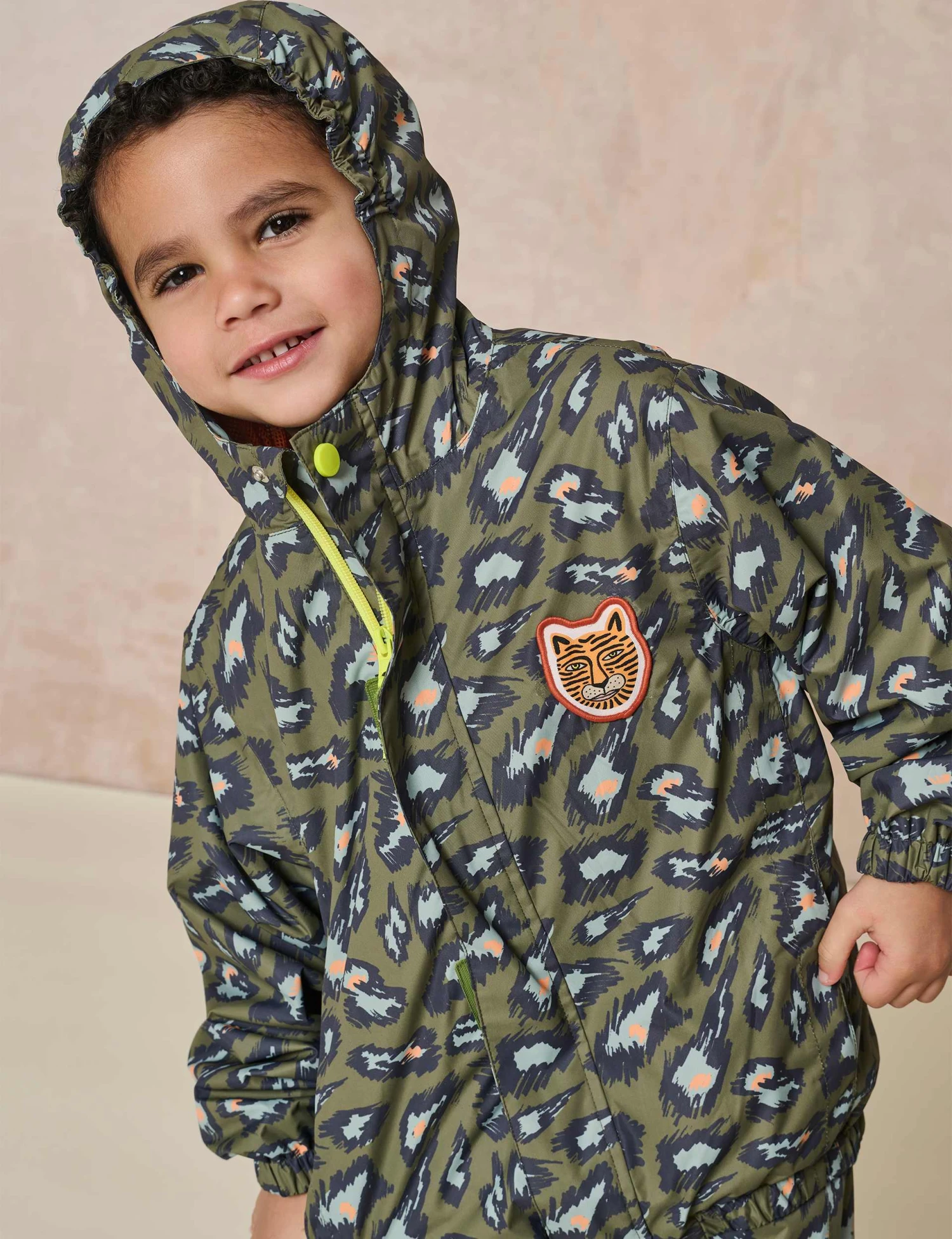 Printed Hooded Raincoat (2-8 Yrs) 3 Printed Hooded Raincoat (2-8 Yrs)