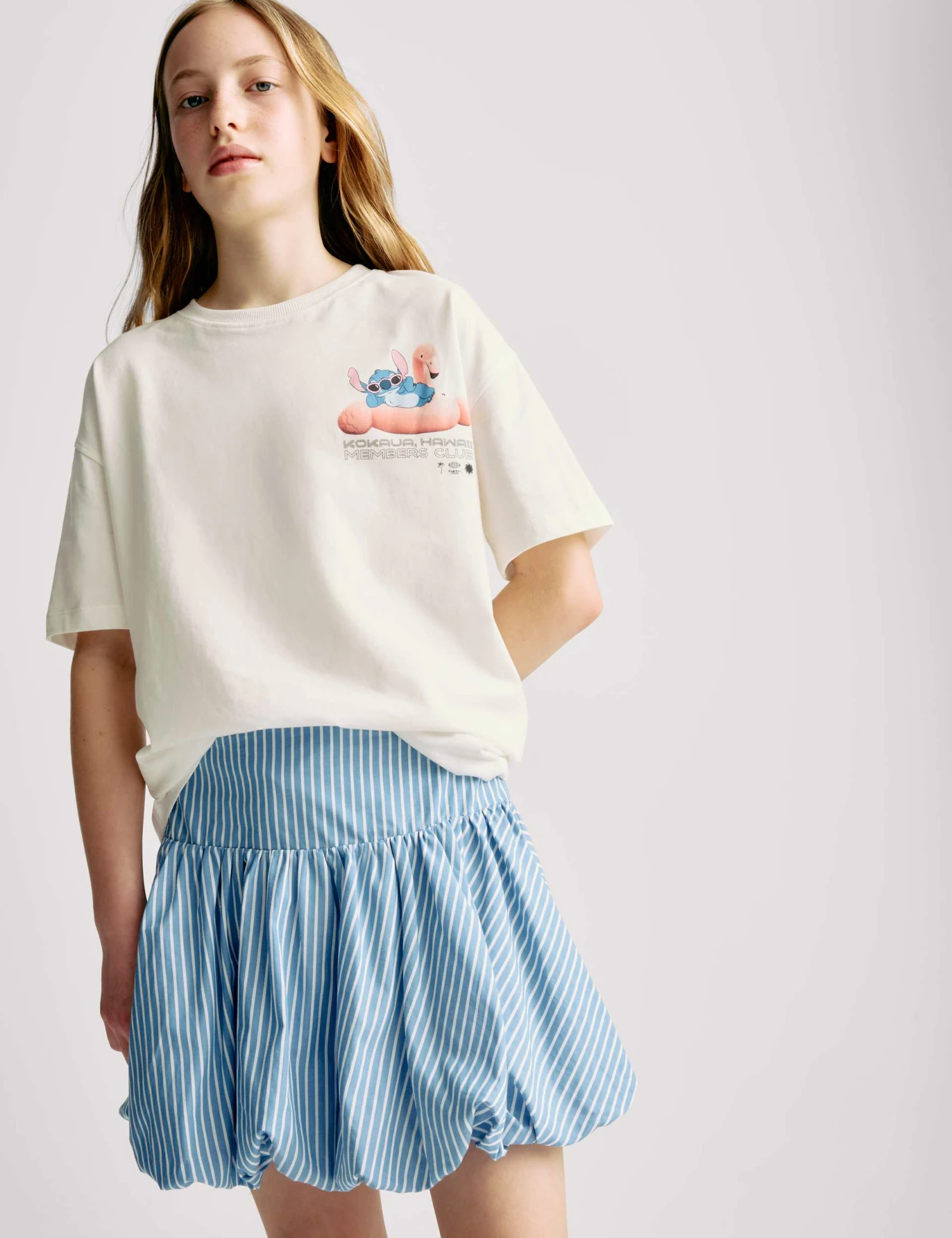 Pure Cotton Lilo & Stitch™ T-Shirt (6-16 Yrs) 5 Pure Cotton Lilo & Stitch™ T-Shirt (6-16 Yrs) - Image 3