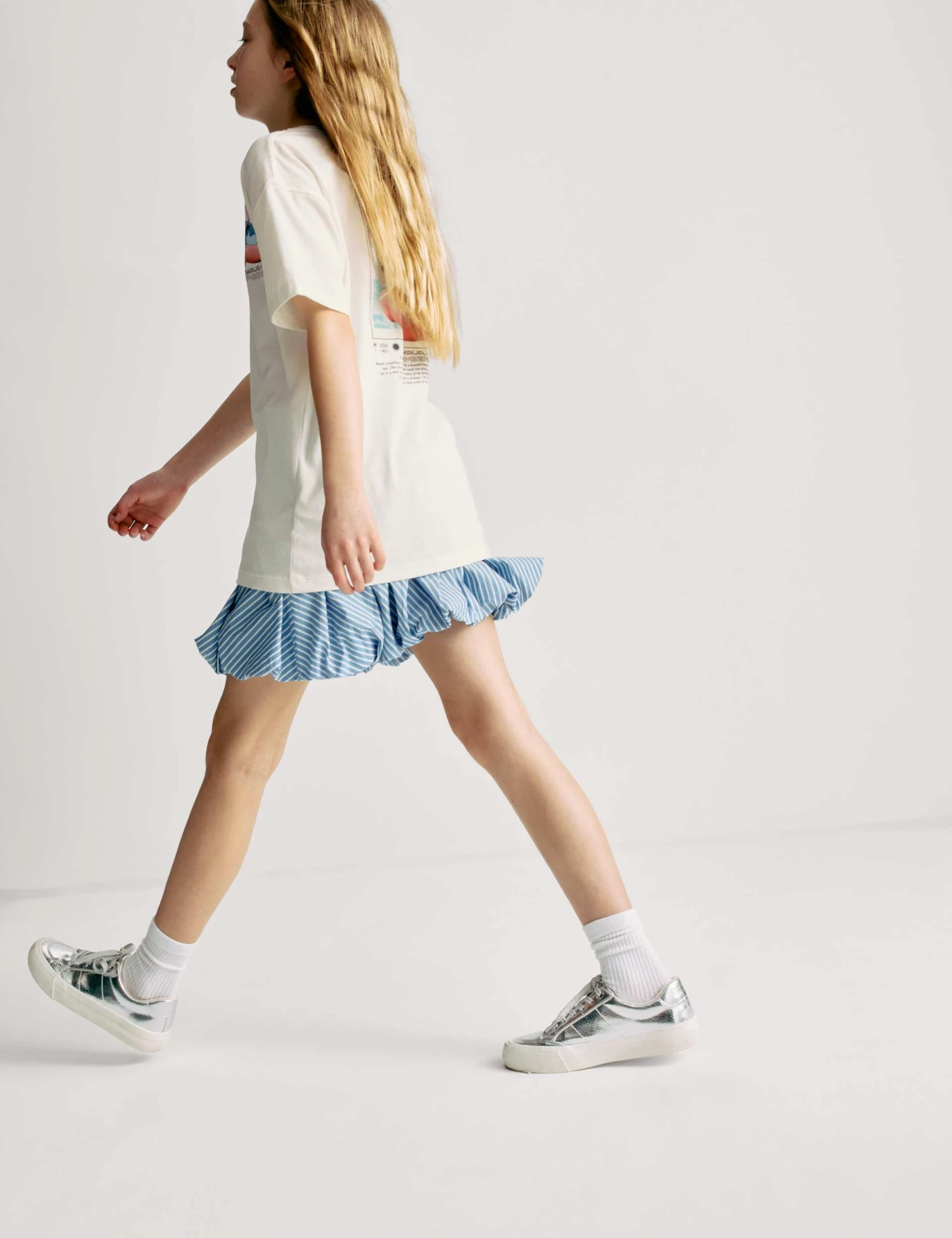 Pure Cotton Lilo & Stitch™ T-Shirt (6-16 Yrs) 6 Pure Cotton Lilo & Stitch™ T-Shirt (6-16 Yrs) - Image 4