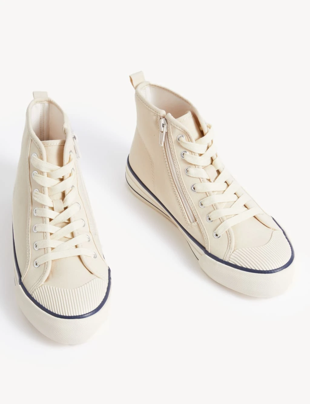 Kids' Canvas Freshfeet™ High Tops (13 Small - 7 Large) 4 Kids' Canvas Freshfeet™ High Tops (13 Small - 7 Large) - Image 2