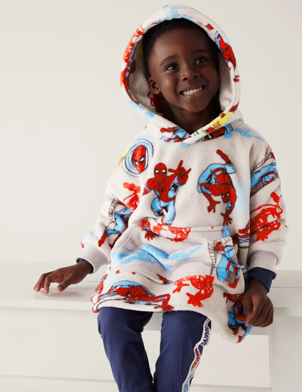 Spider-Man™ Oversized Hoodie (3-8 Yrs) 3 Spider-Man™ Oversized Hoodie (3-8 Yrs)