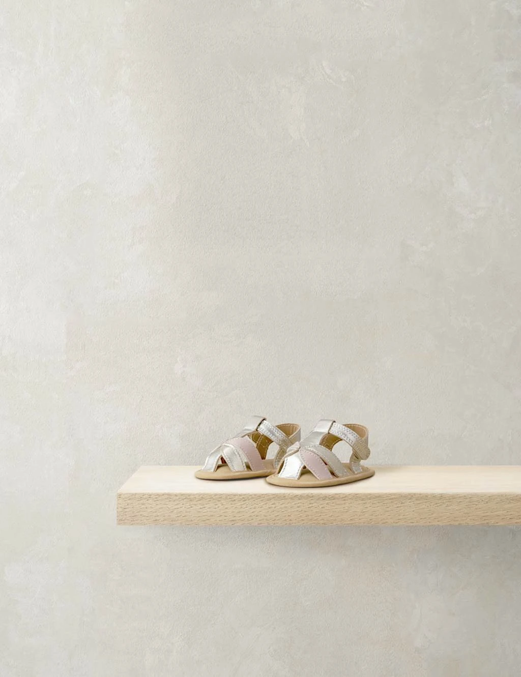 Mamas & Papas Baby Leather Metallic Pram Shoe Sandals (0-12 Mths) 6 Mamas & Papas Baby Leather Metallic Pram Shoe Sandals (0-12 Mths) - Image 4