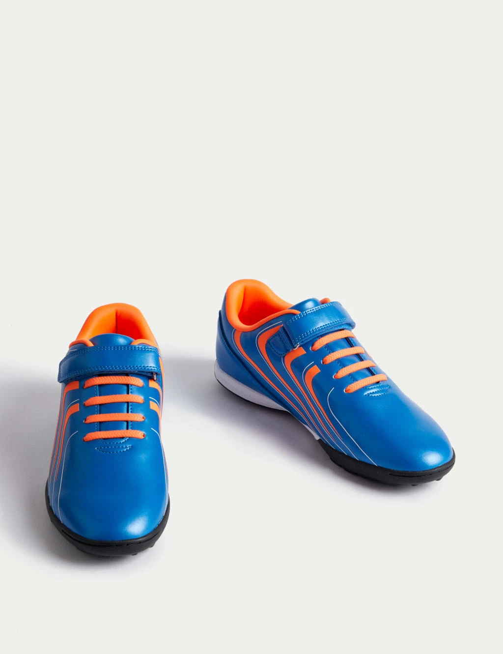 Kids' Riptape Freshfeet™ Trainers (10 Small - 7 Large) 11 Kids' Riptape Freshfeet™ Trainers (10 Small - 7 Large) - Image 9