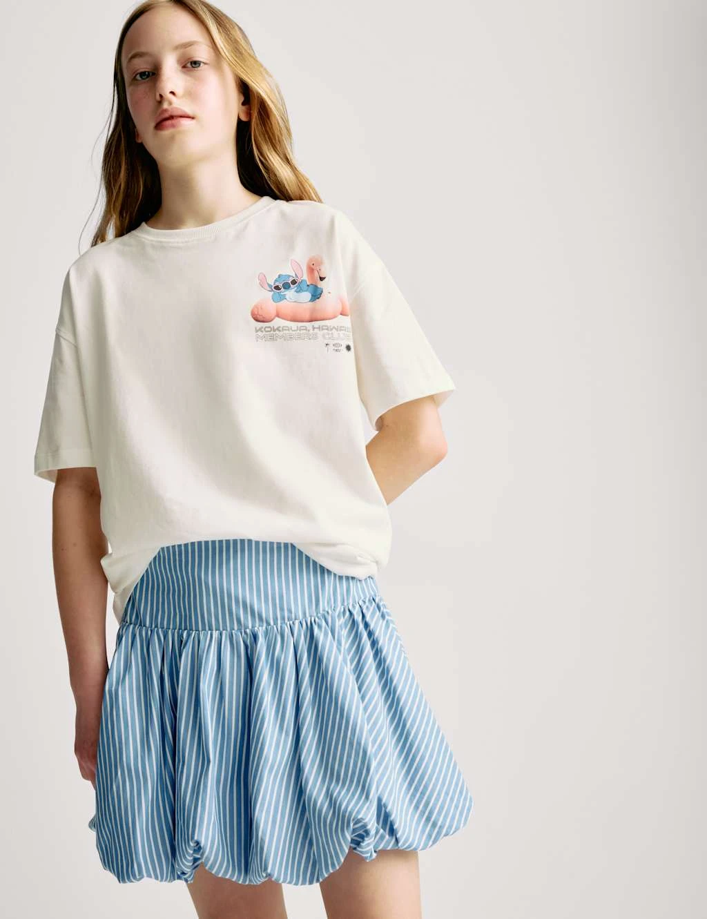 Pure Cotton Lilo & Stitch™ T-Shirt (6-16 Yrs) 19 Pure Cotton Lilo & Stitch™ T-Shirt (6-16 Yrs) - Image 17